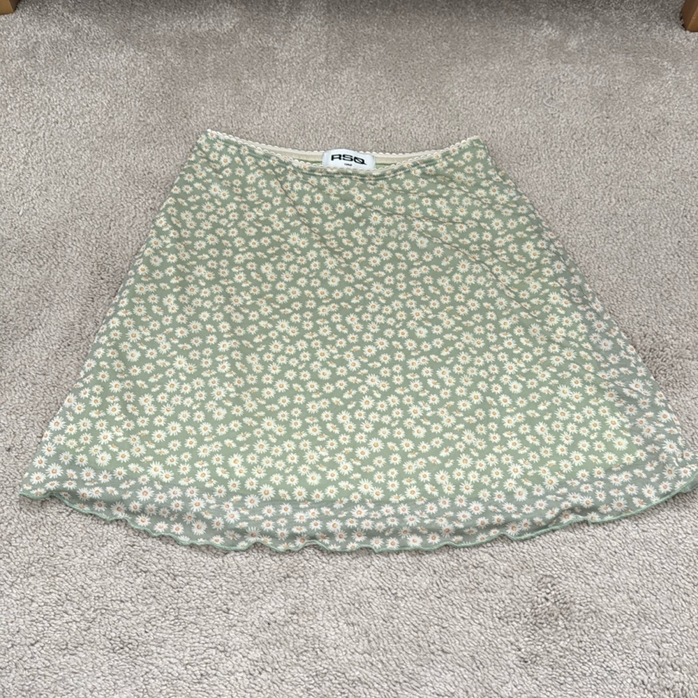 Mesh skirt